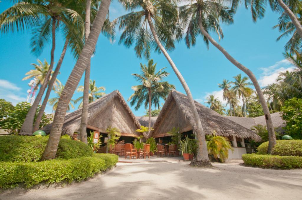 Fihalhohi Island Resort — image 3